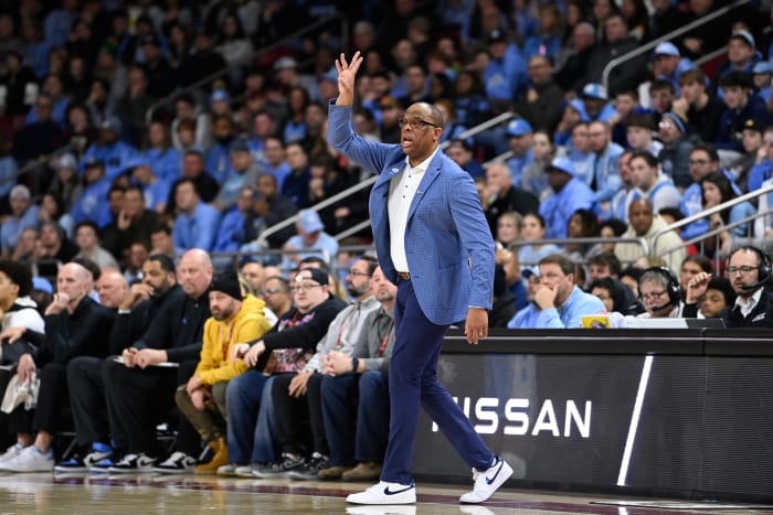 UNC basketball head coach Hubert Davis